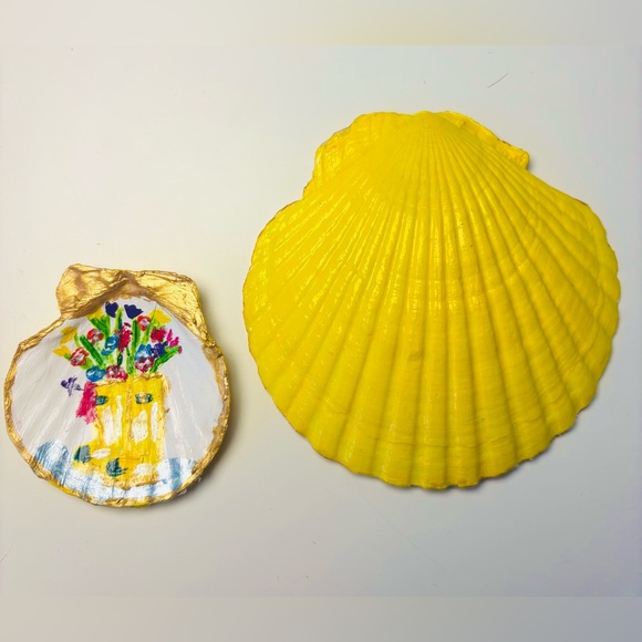 Handmade “mommy & me” shell ring dish pair with hand  painted design. - Picture 10 of 11